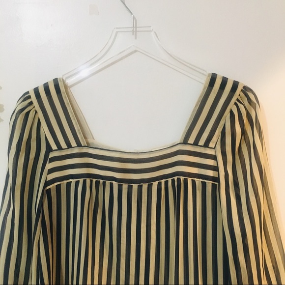 🌜3/$25 UO| Pins & Needles Blouse - Picture 2 of 8